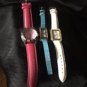Bundle of 3 watches